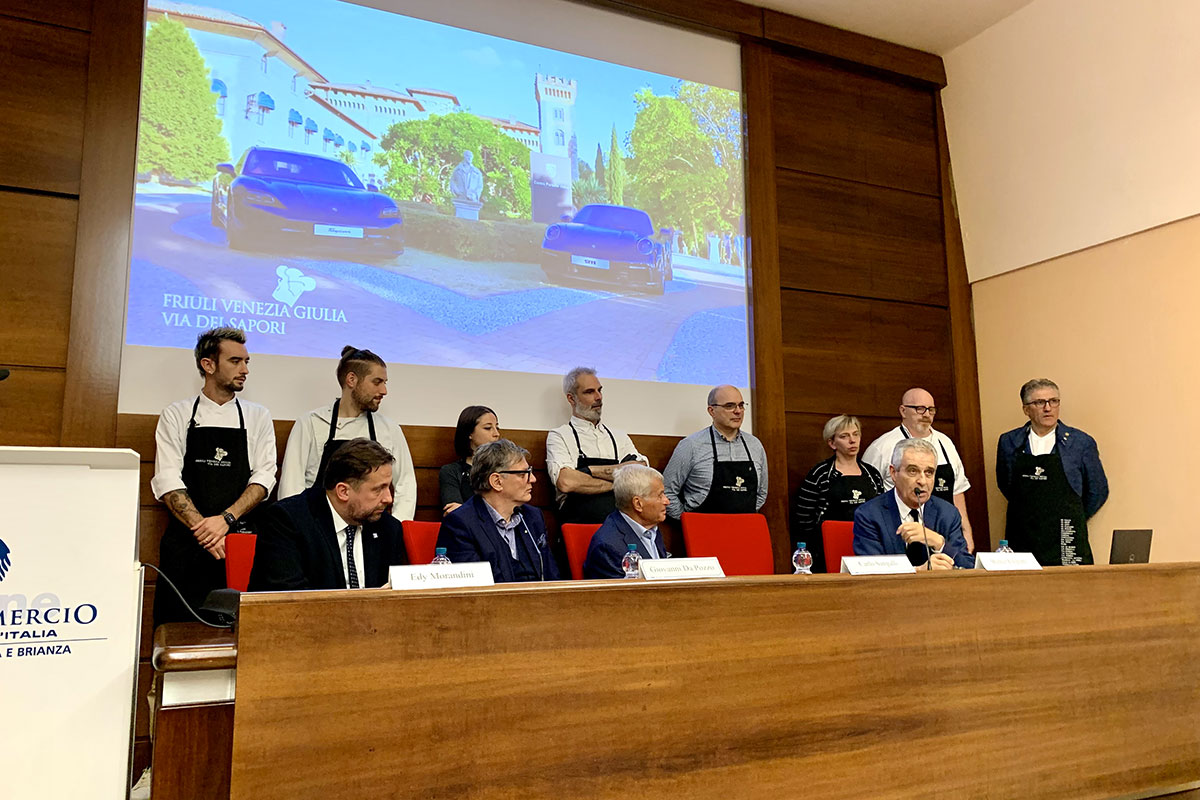 Cuochi e istituzioni alla presentazione dell'evento I sapori del Friuli Venezia Giulia in passerella