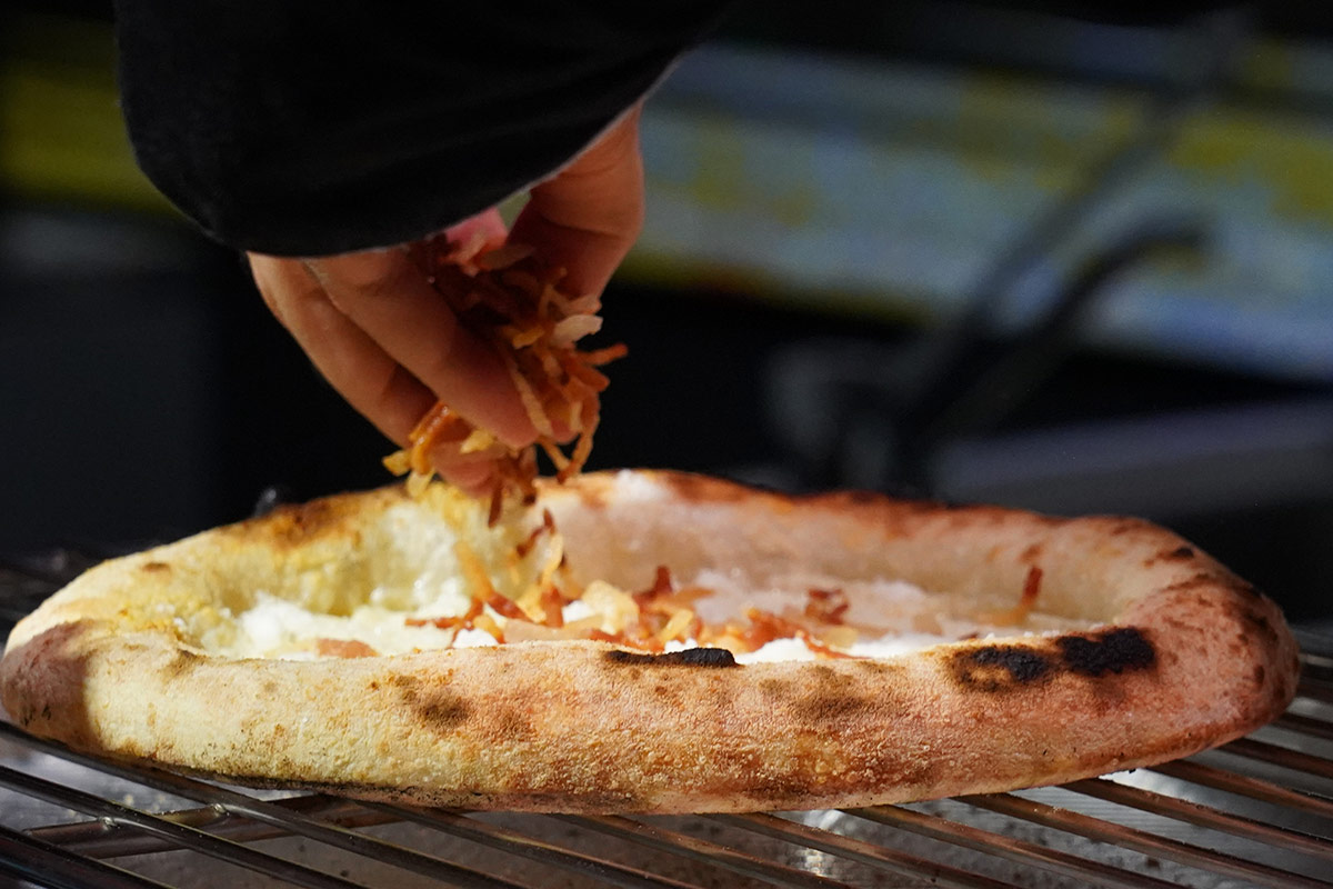 Nel kit anche un ricettario sviluppato dai tecnici di Molino Dallagiovanna Pizza in casa da maestri con il kit di Molino Dallagiovanna