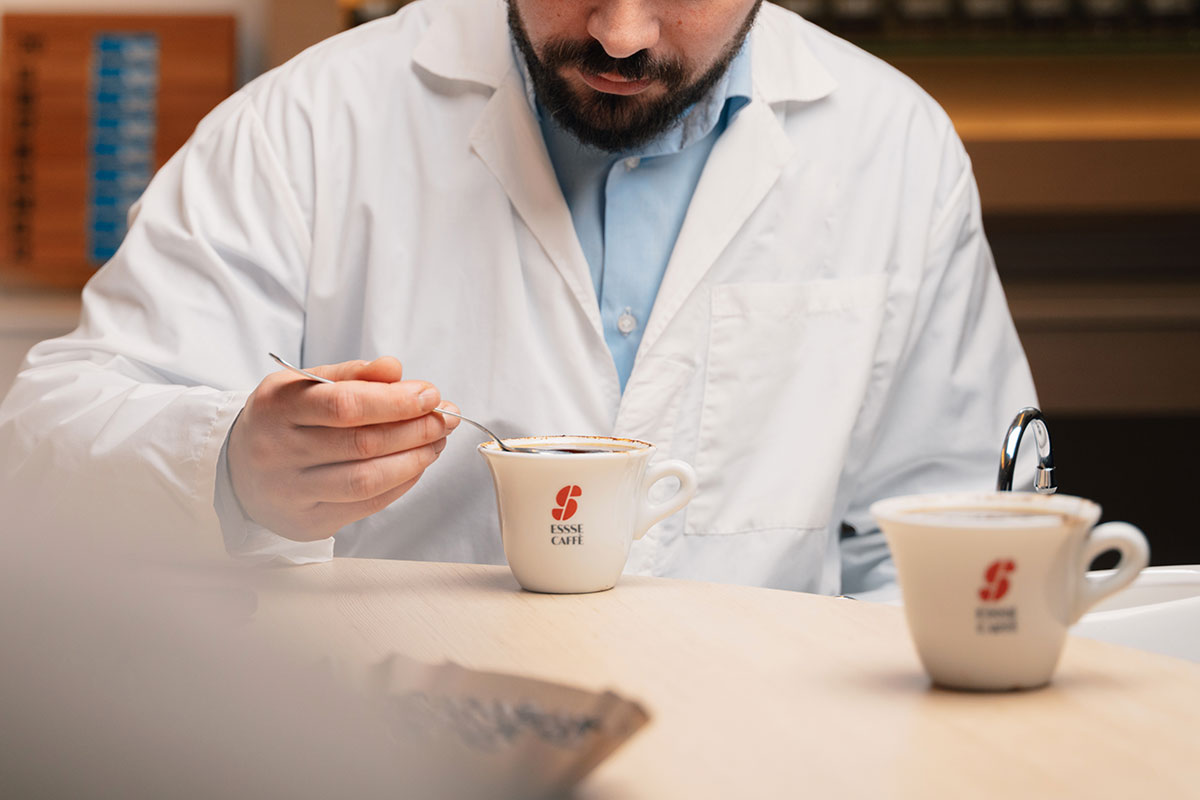 Essse Caffè: qualità di prodotto, servizio e formazione 