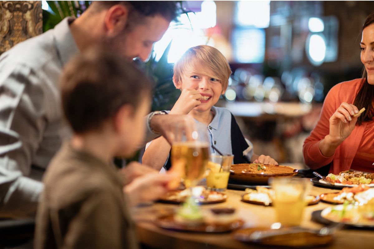 Coi bambini al ristorante? Ecco come comportarsi