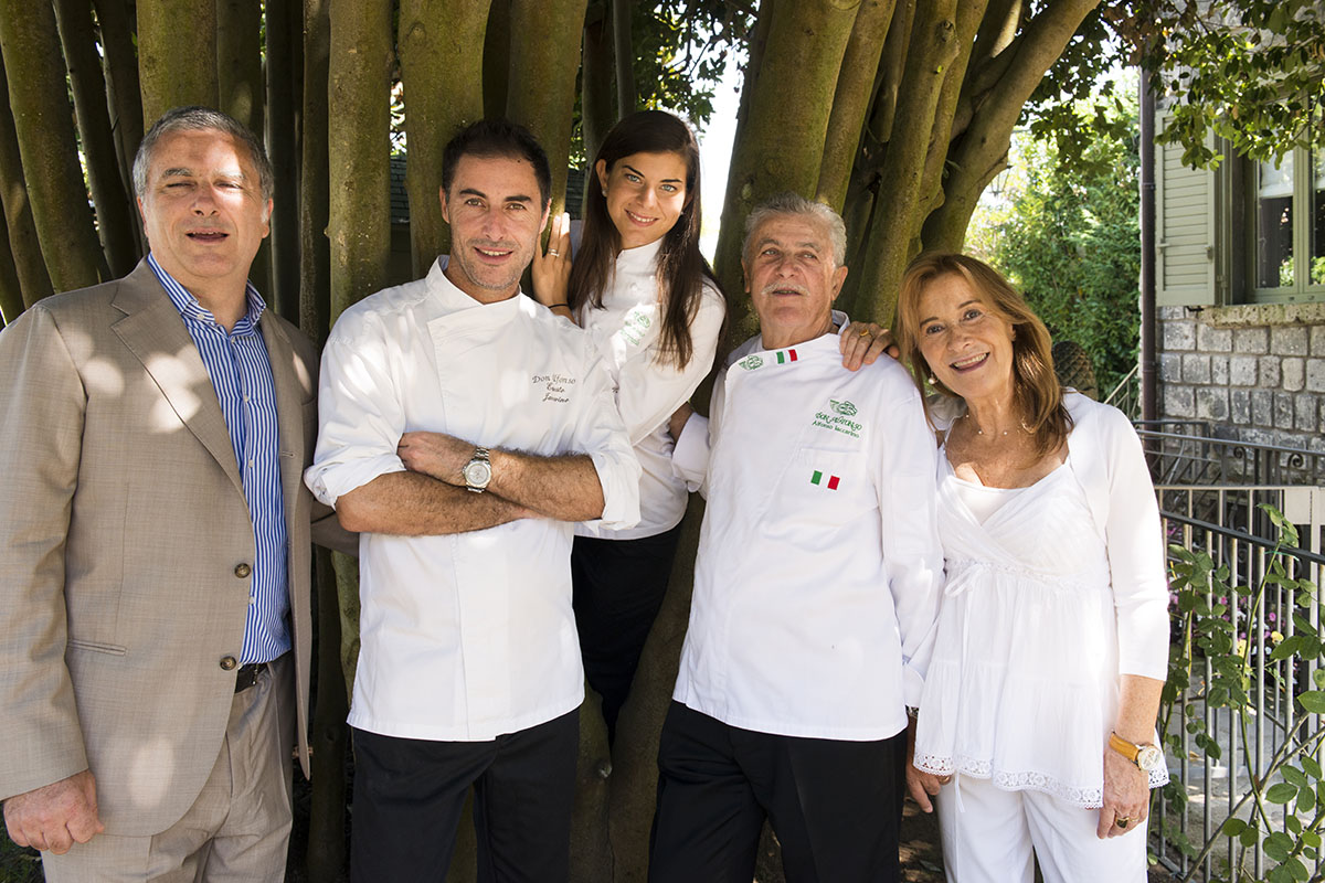 La famiglia Iaccarino: Mario, Ernesto, Alfonso e Livia Affare secolare di famiglia: lunga vita al Don Alfonso 1890