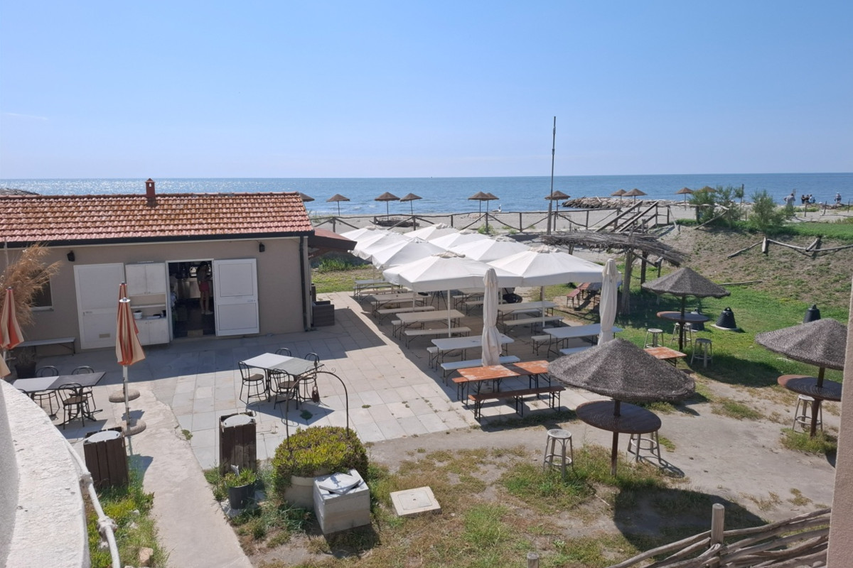 A Goro, sul Delta del Po, c'è un faro che è diventato hotel (e ristorante)