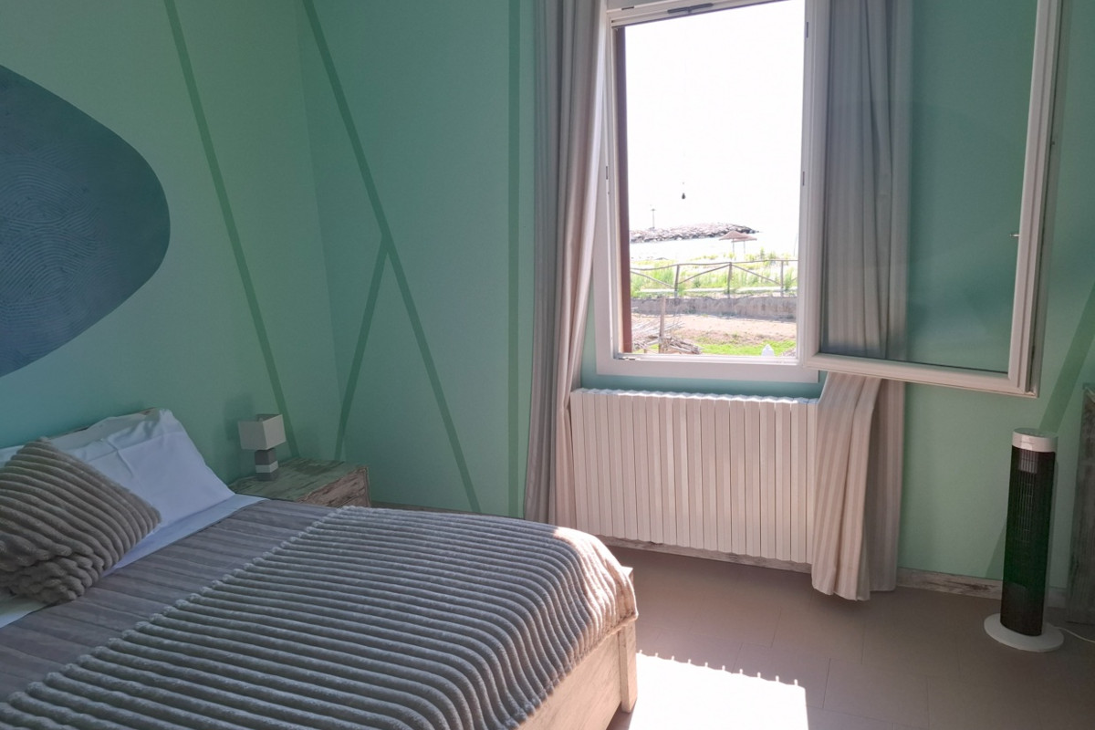 A Goro, sul Delta del Po, c'è un faro che è diventato hotel (e ristorante)