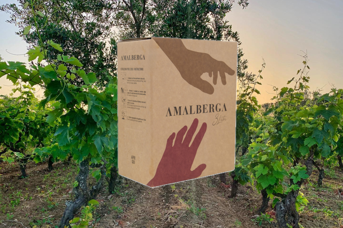 Vino tra vetro e alternative: la ristorazione italiana non segue la svolta sostenibile