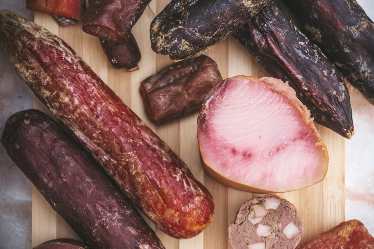 Tra le colline umbre spuntano i salumi di pesce: il laboratorio di Sapore di Mare