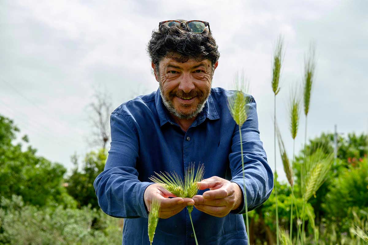 Nicola Fiasconaro Nicola Fiasconaro firma un menu all'insegna della biodiversità per l'Accademia dei Georgofili