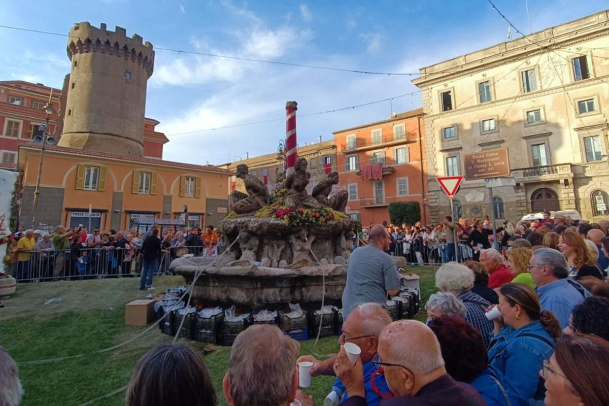 Fontane “miracolose”, dove al posto dell’acqua sgorga il vino