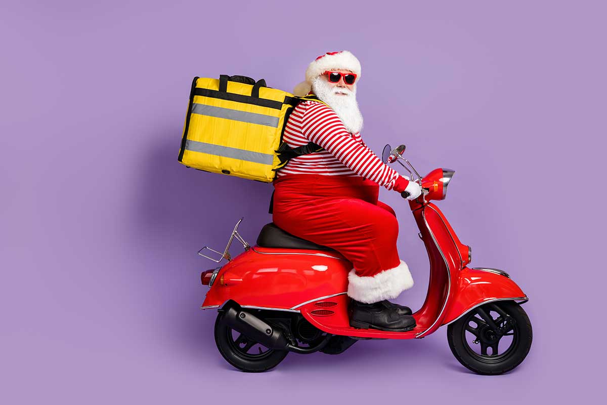 A Roma Deliveroo ha inaugurato la Christmas Box A Natale si regala un delivery grazie a Deliveroo Christmas Box