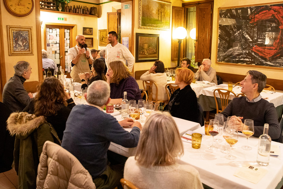 Stefano Canosci alla storica trattoria di Firenze Da Burde con lo chef Paolo Gori Agugiaro