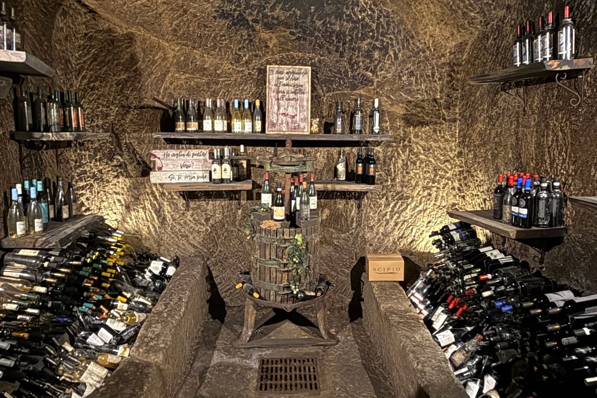 La Fraschetta degli Antichi Sapori, ristorante di cucina tipica scavato nella roccia