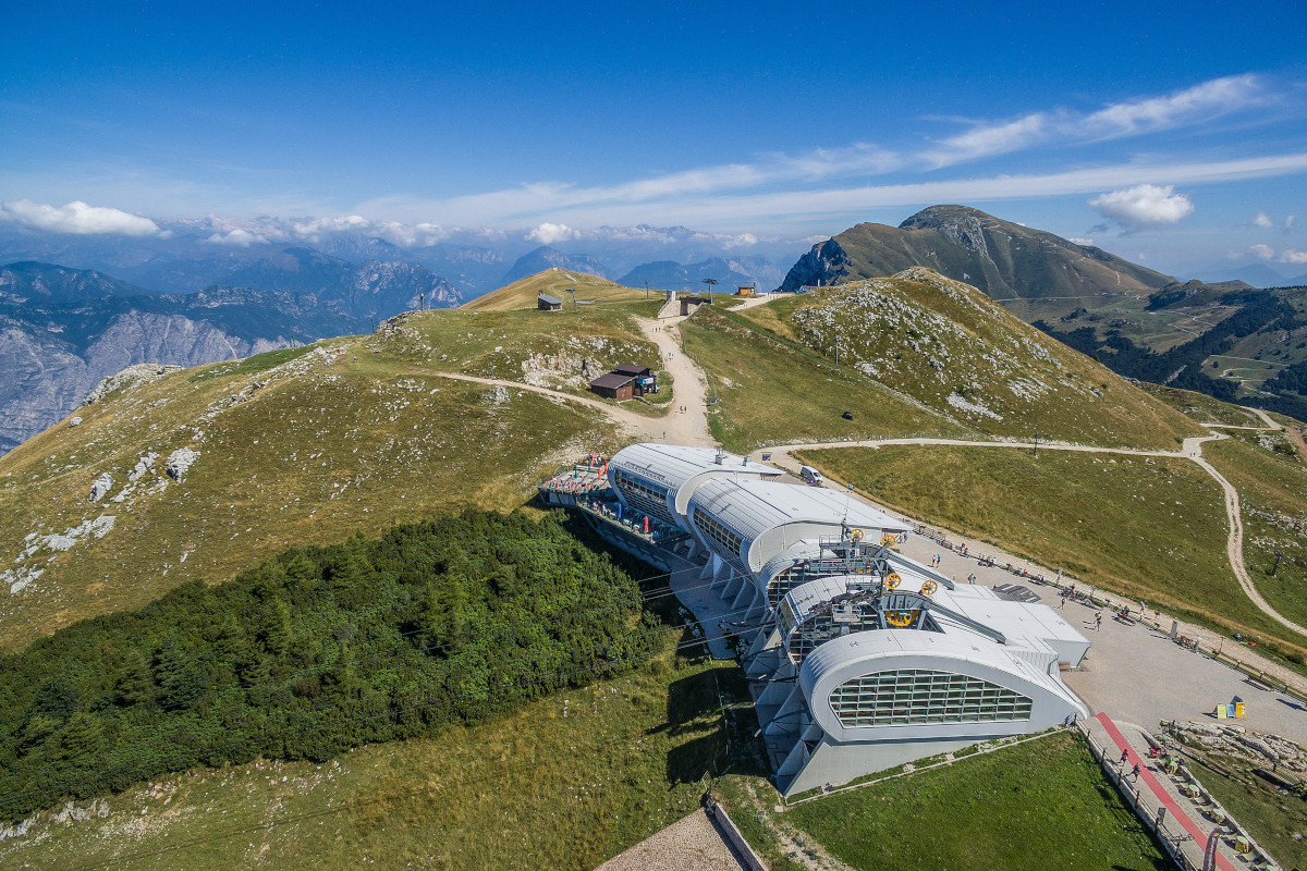 La funivia del Monte Baldo  Centopercentogarda, gusto e territorio con il Lago al centro