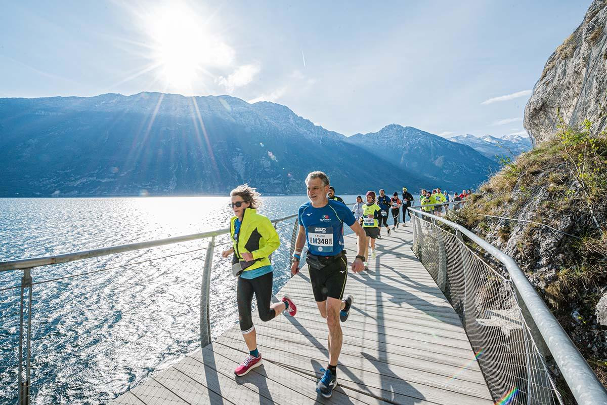 La Lake Garda 42, la Maratona del Lago di Garda Garda Trentino la stagione sportiva &egrave; ai blocchi di partenza