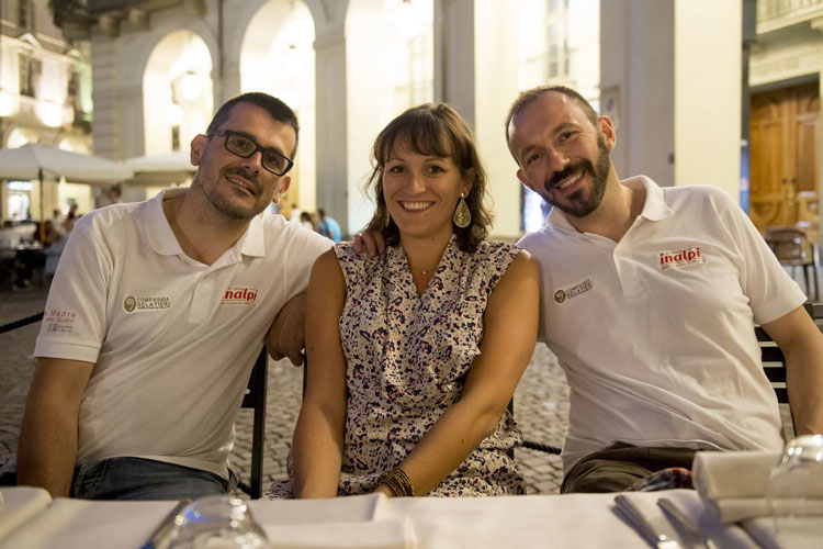 I fratelli Soban dell'omonima gelateria - L'estate tiepida del gelato Il cono soffre il calo dei turisti