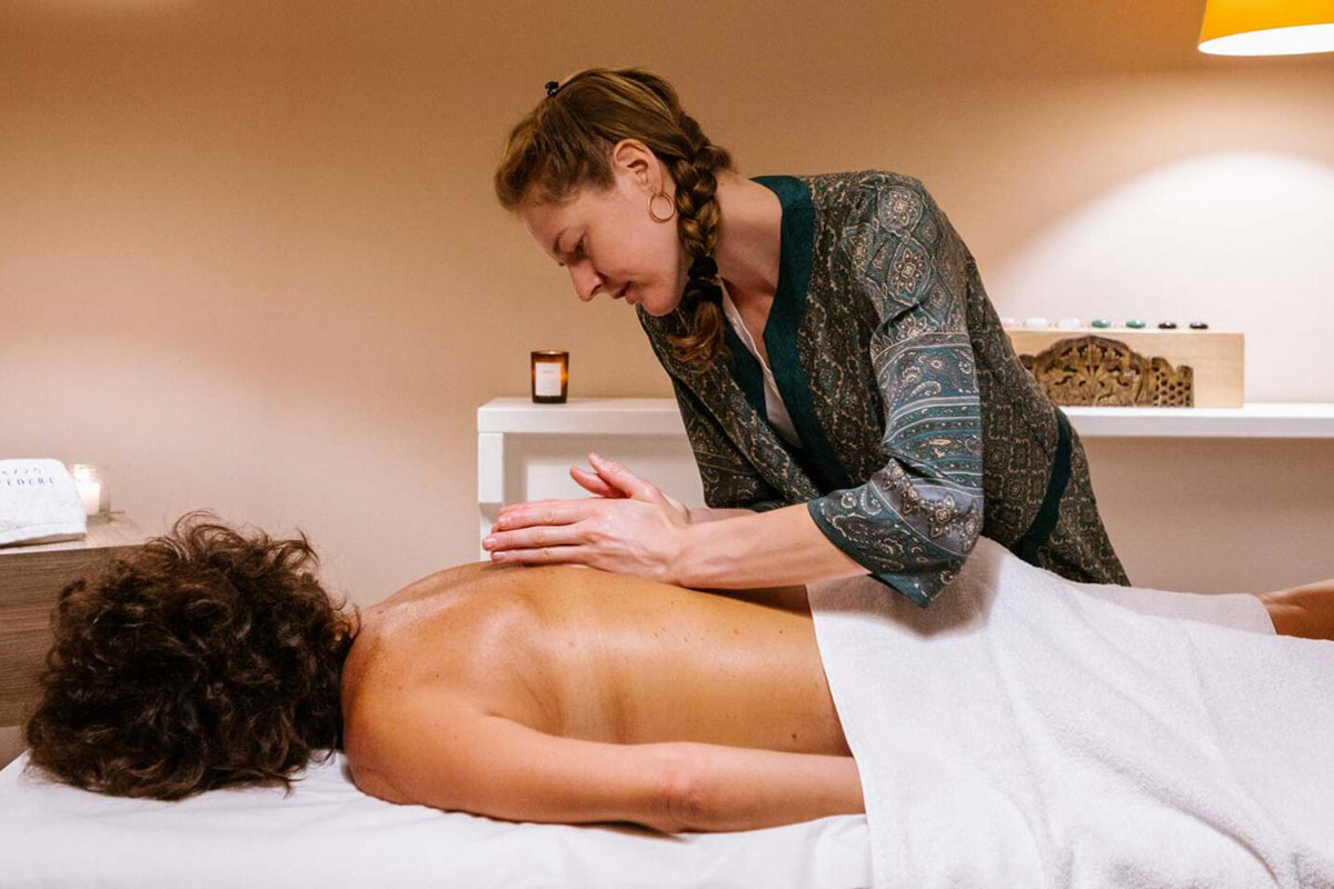 Una grande proposta di massaggi, trattamenti e rituali nella Home Spa del Palazzo BelVedere Luce relax e colore la primavera a Palazzo BelVedere Una grande proposta di massaggi, trattamenti e rituali nella Home Spa del Palazzo BelVedere Luce relax e colore la primavera a Palazzo BelVedere