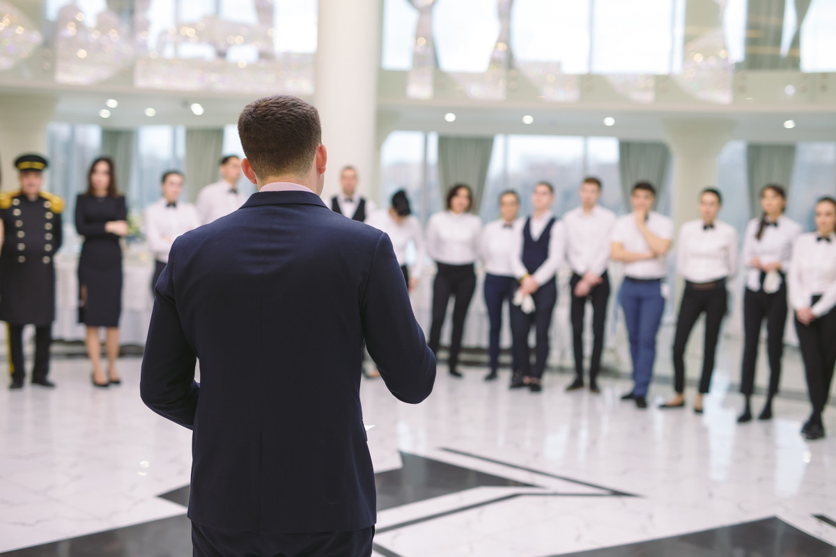 Come fidelizzare il personale alberghiero: i consigli per ridurre il turnover