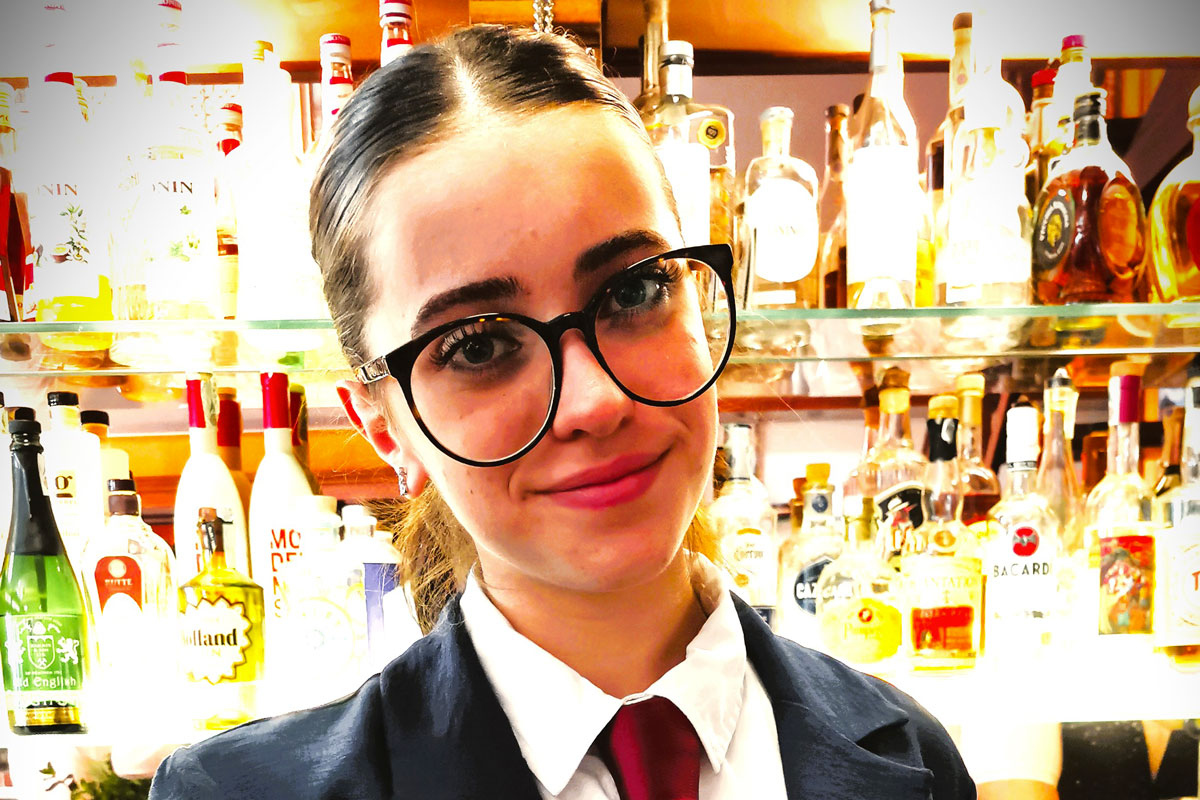 Con eleganza e maestria, Irene Giupponi conquista la scena dei baristi