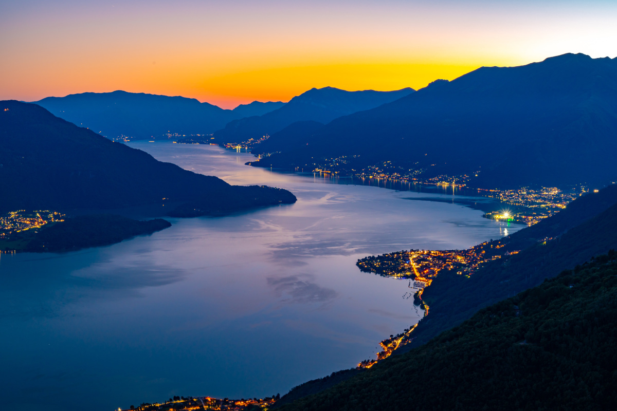 La Lombardia conquista le copertine internazionali grazie a laghi e montagne