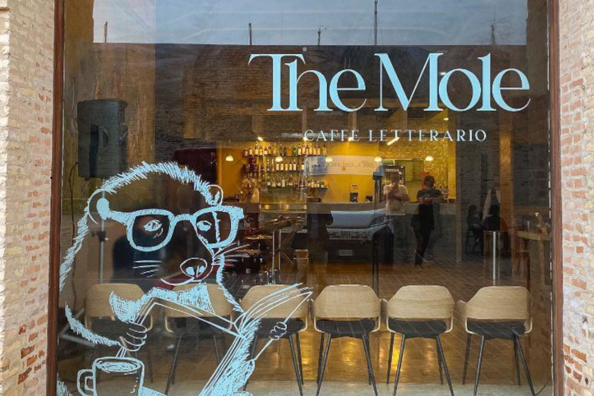 The Mole, il nuovo caffè letterario di Ancona di Marco e Alessia Moroder