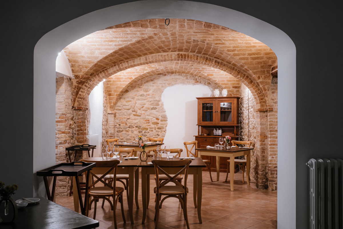 Un ristorante di 15 coperti che racconta l’Abruzzo con tecnica e poesia