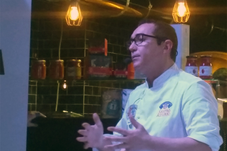 Gino Sorbillo - Successo per la tappa milanese di Lsdm  Protagonisti la pizza e i prodotti campani