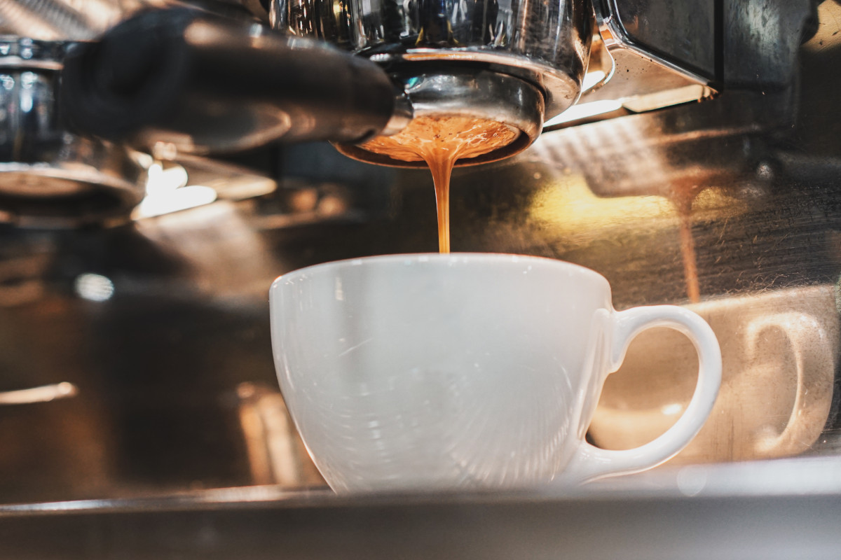 Un buon caffè? Ecco perché ogni barista dovrebbe conoscere le macine piane