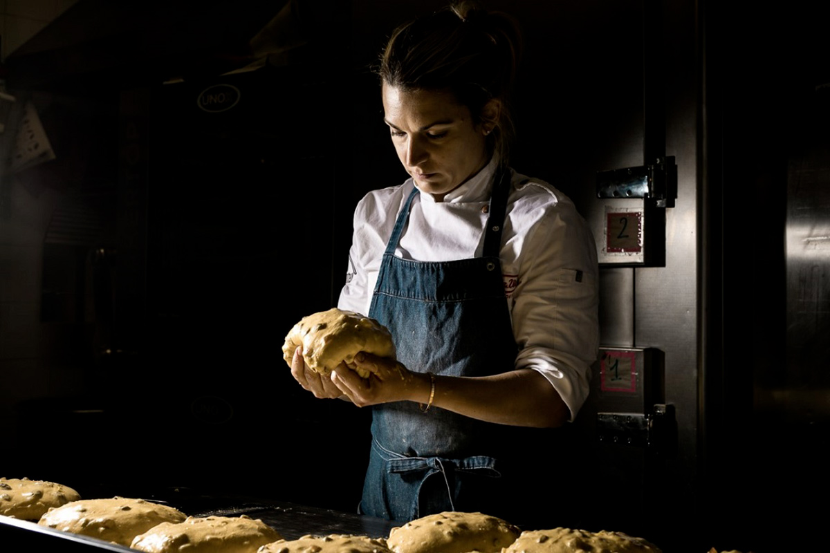 Il panettone di Casa Manfredi Roma, i panettoni come antidoto alla pandemia. Tutte le creazioni in voga nella Capitale DA FINIRE