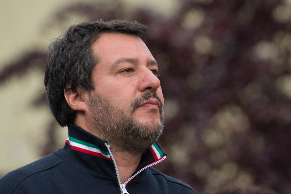 Il vino paga caro il “terrorismo psicologico” di Salvini: crollano i consumi al ristorante