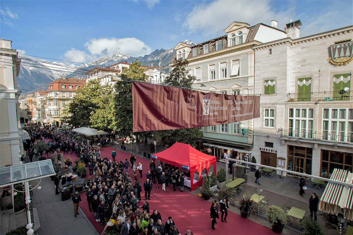 Vigeranno ancora restrizioni Torna Merano Wine Festival, 160 i produttori presenti