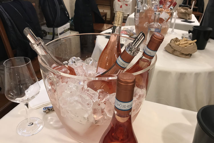 (Mezzo secolo di Bardolino Chiaretto Doc Festa nella nuova sede del Consorzio)