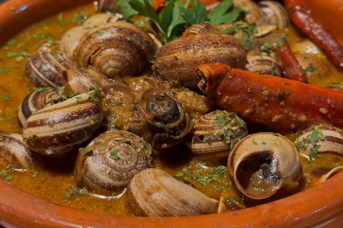 Vacanze a Minorca, i consigli per dormire e mangiare lontano dagli all-inclusive