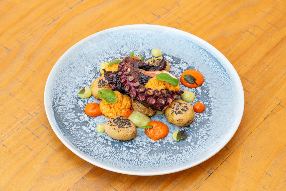 Vacanze a Minorca, i consigli per dormire e mangiare lontano dagli all-inclusive