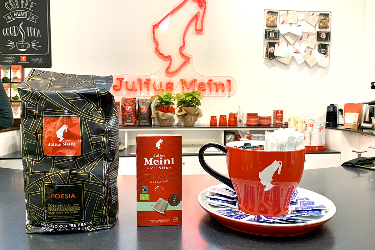 La miscela Poesia e le capsule compostabili e biodegradabili Julius Meinl, da 160 anni sempre al vertice