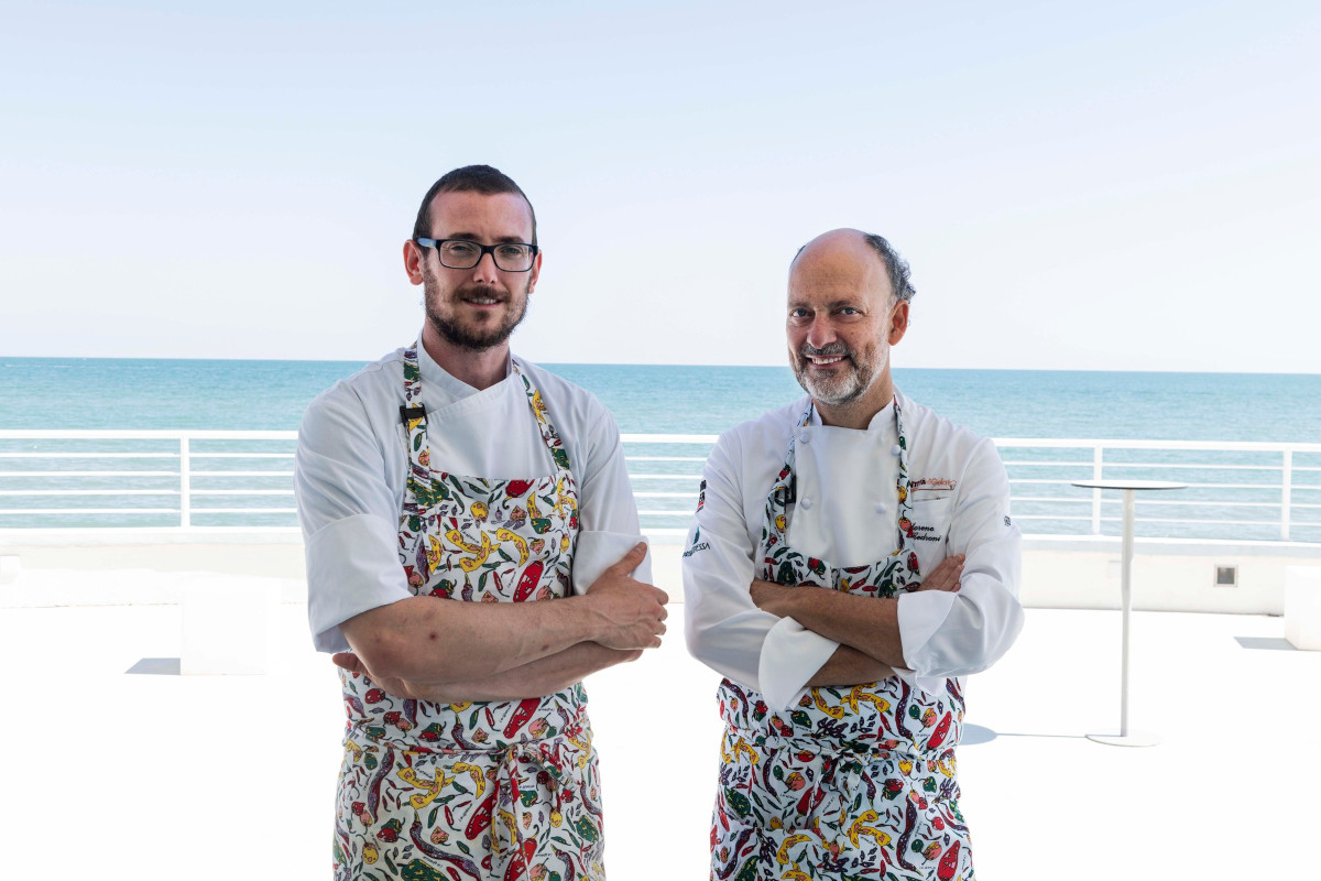 Luca Abbadir e Moreno Cedroni FOTO Madonnina del Pescatore a Senigallia, il mare (e non solo) secondo Moreno Cedroni