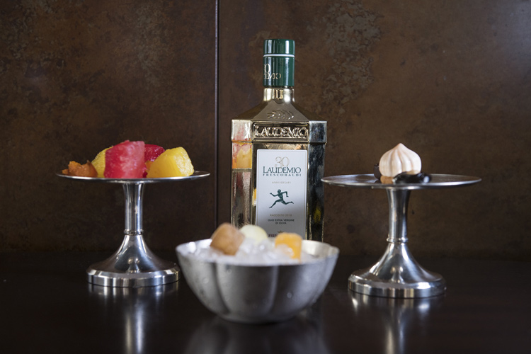 L'olio dell'azienda toscana &egrave; stato presentato a Torino (L'olio di Frescobaldi in tour alla Farmacia del Cambio)