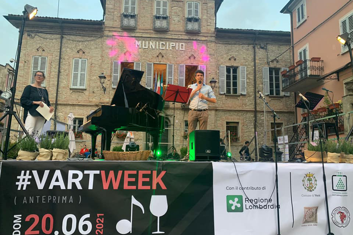 Il palco della VartWeek L'Oltrepò rinasce dalla pandemia. Eventi e formazione le chiavi del successo