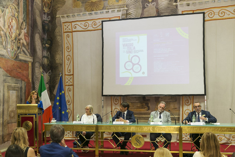 Le cantine italiane: “Vogliamo un Osservatorio sull’enoturismo”