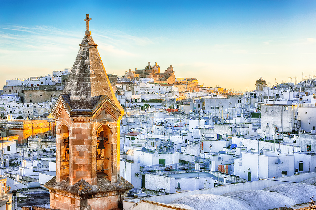 Ostuni Salento, il Sud da vivere tra “lu sule, lu mare, lu jentu”