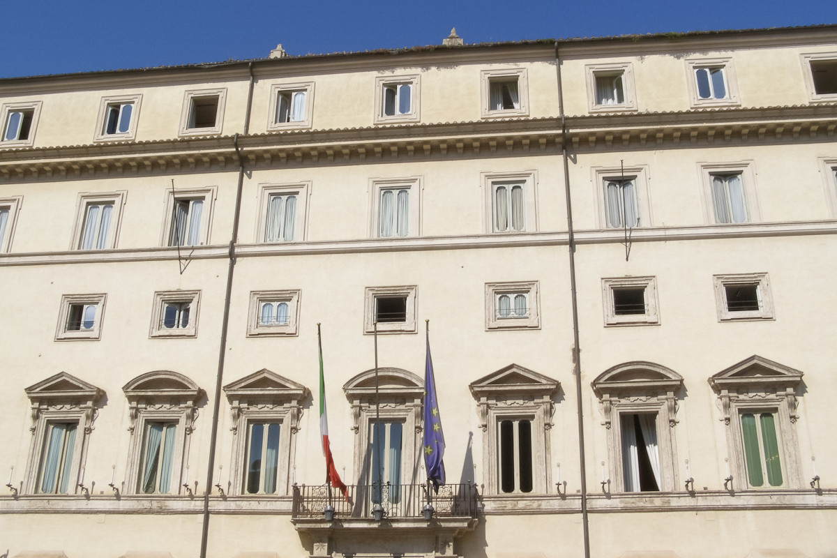 Palazzo Chigi  Per le elezioni “ci vuole un fisico bestiale”: diete e abitudini dei nostri politici