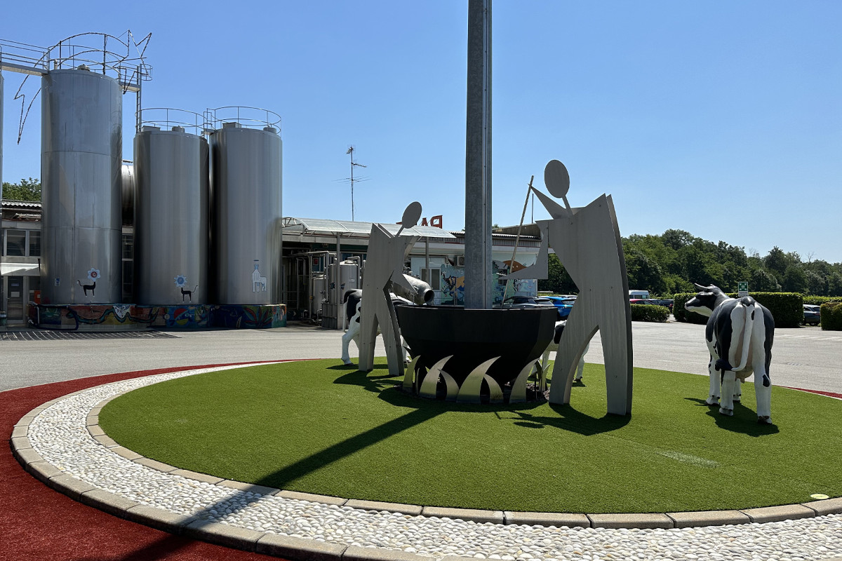 Una visita al caseificio Palzola per osservare come nasce il Gorgonzola Dop