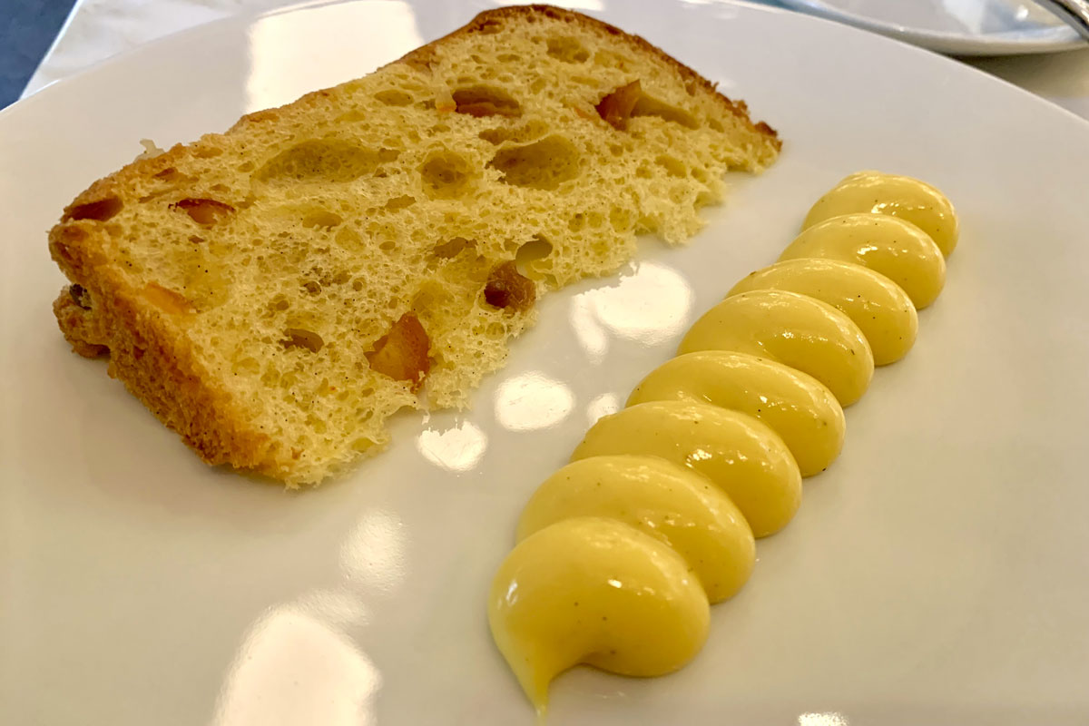 Al Four Seasons Hotel Milano i panettoni firmati da Stefano Trovisi 