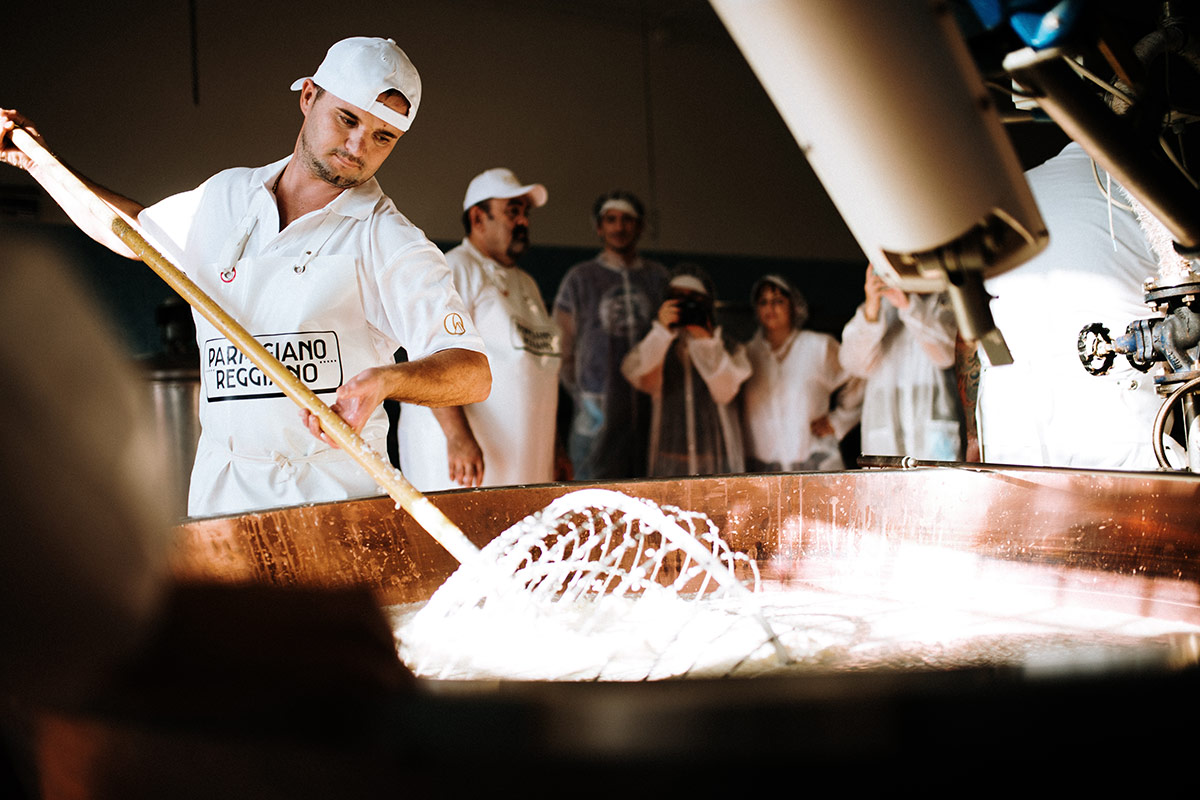 [Parmigiano Reggiano], vendite aumentate nel 2021 ( 8,2%). Ora si punta su una crescita forte e di lungo periodo