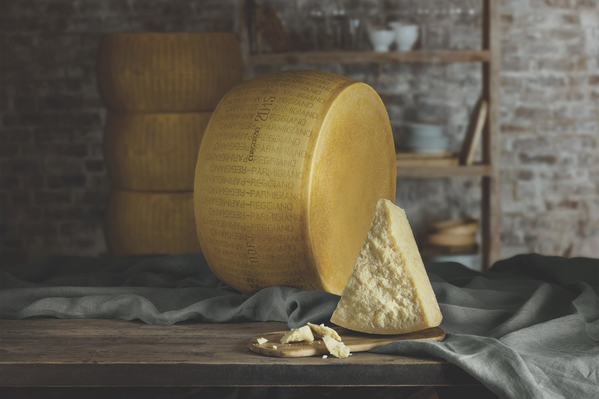 Il Parmigiano Reggiano è stato il re delle tavole delle feste