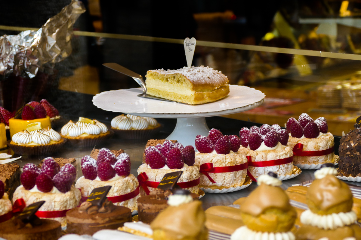 Chiude la storica pasticceria «Vecchia Milano» Chiude la storica pasticceria meneghina «Vecchia Milano»