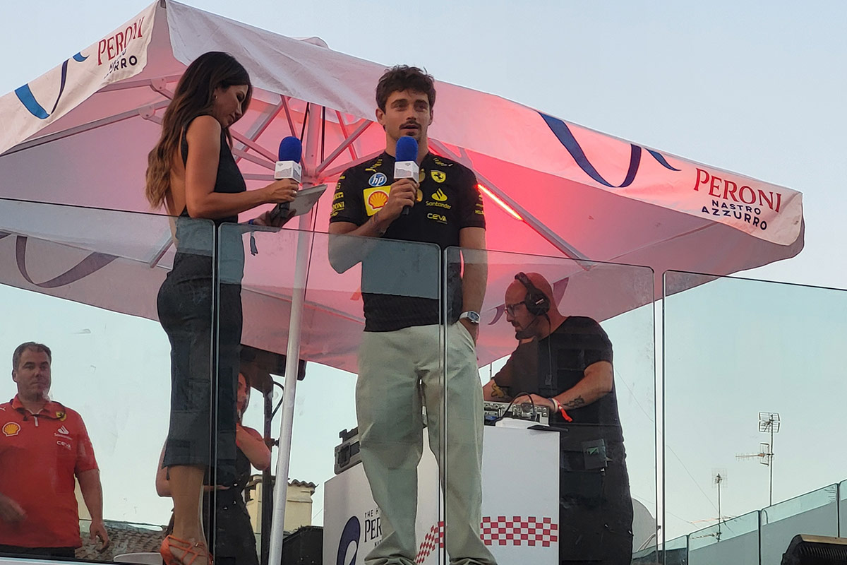 The House of Peroni Nastro Azzurro 0.0% per il Gp d'Italia con Charles Leclerc