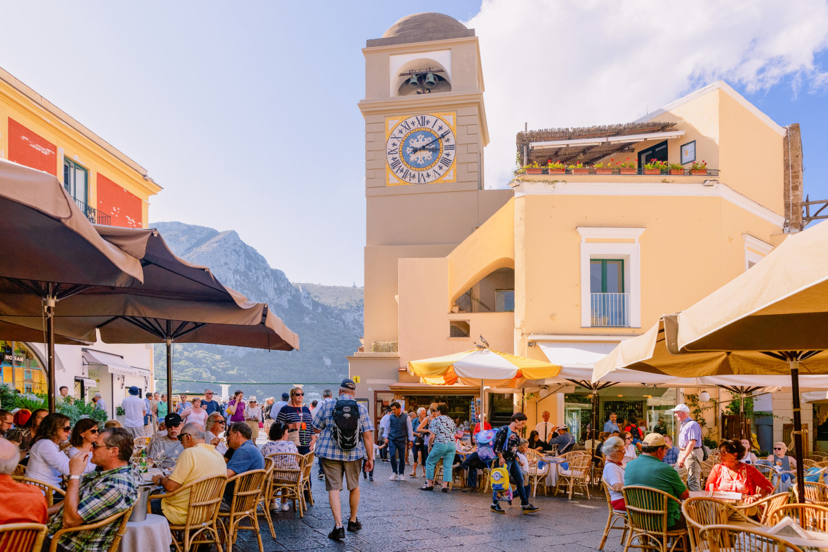 A Capri per 48 ore da star: dove dormire, mangiare e quale spiaggia scegliere