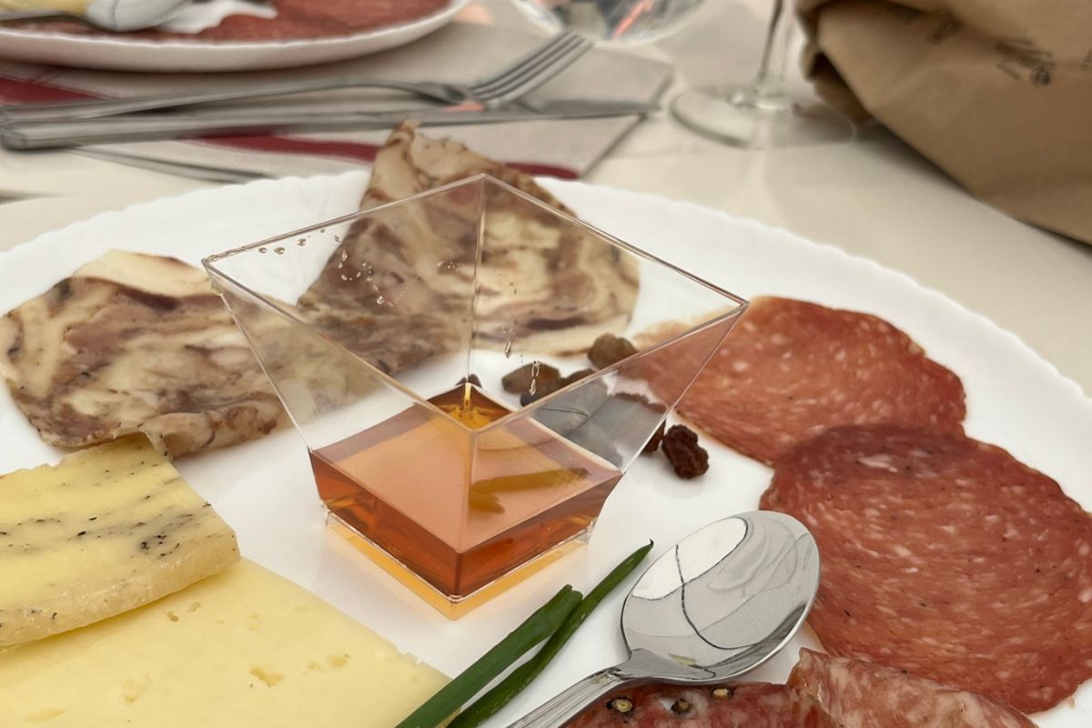 Pirata Suino: a Roma un allevamento etico e un circolo virtuoso del cibo Pirata Suino: a Roma un allevamento etico e un circolo virtuoso del cibo