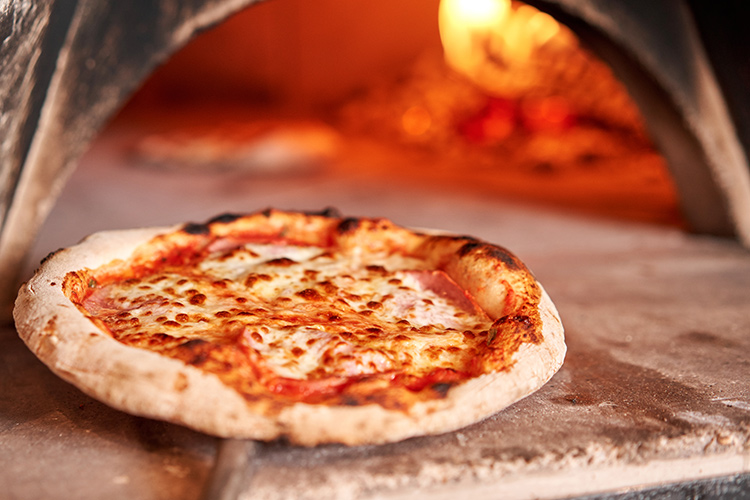 La Margherita nacque nell’estate 1889. Foto: Associazione Verace Pizza Napoletana La storia della Pizza: dalla Bibbia fino all'Unesco, passando per... la Regina Margherita