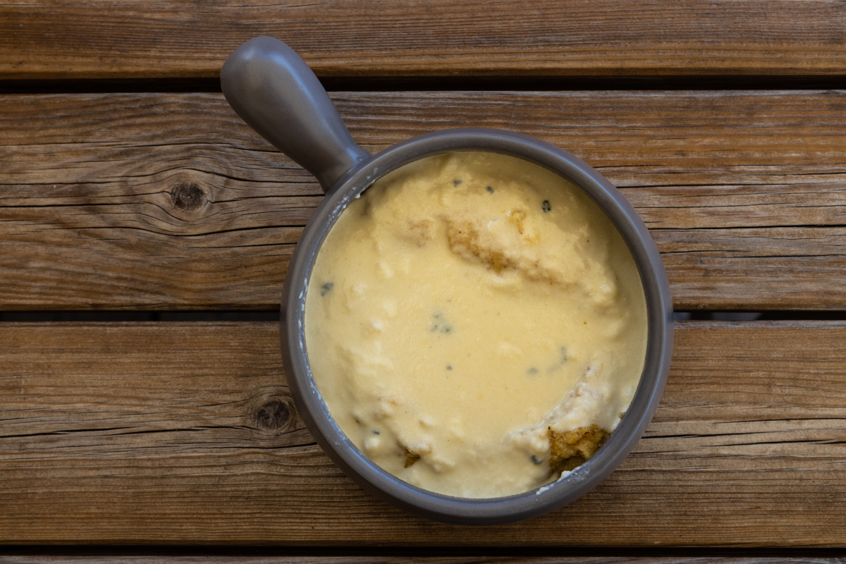 Polenta concia Altro che dieta, il piatto più bilanciato è la polenta concia Polenta concia Altro che dieta, il piatto più bilanciato è la polenta concia