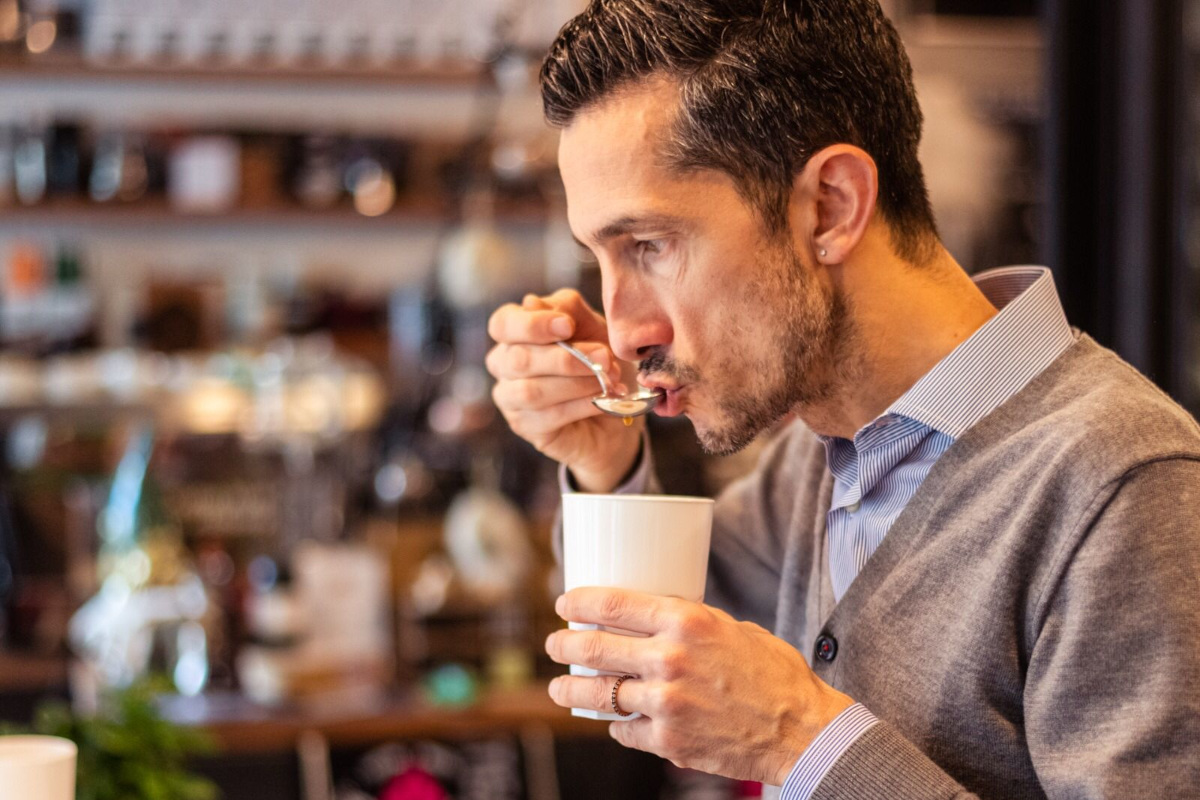 Un euro e venti per un caffè? [“È anche poco”]