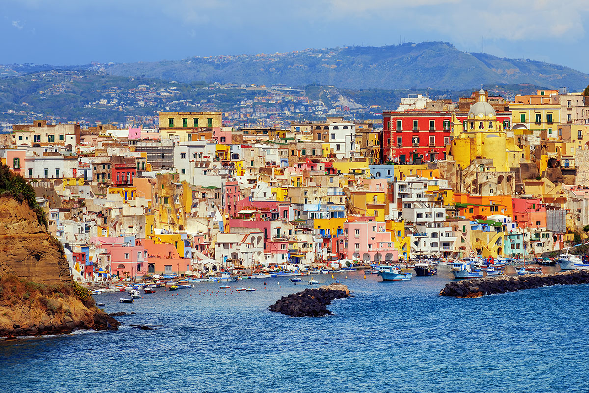 Procida è un'isola viva Procida, più che un’isola… Capitale!